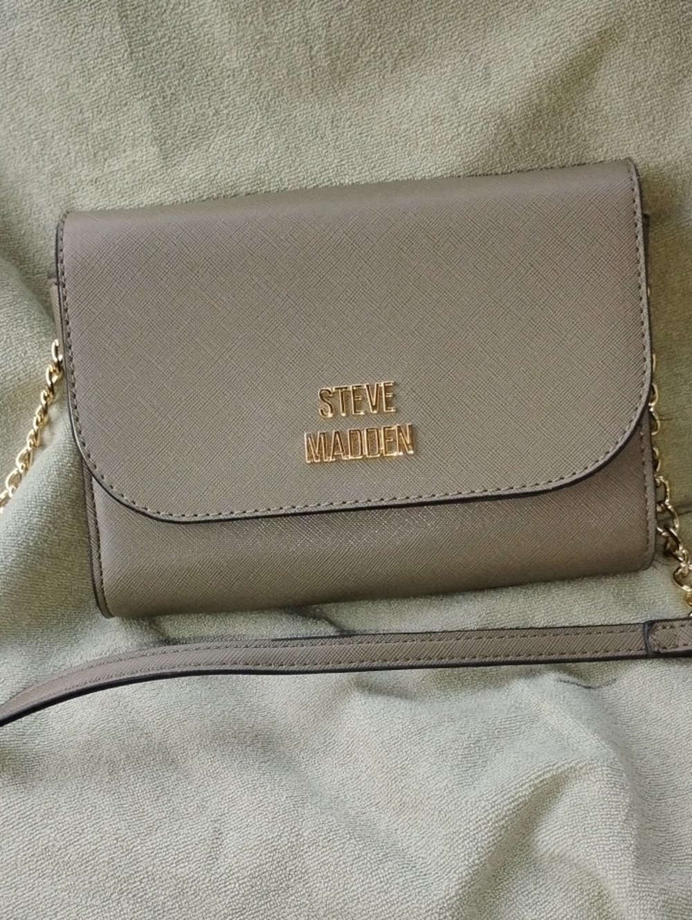 Steve Madden Gray-Taupe Crossbody Wallet with Chain Accent